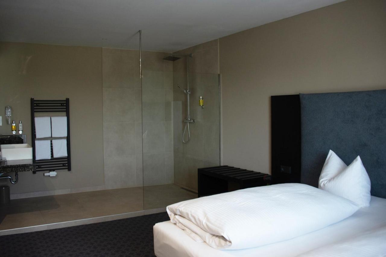 ROSS Hotel Stuttgart Buitenkant foto