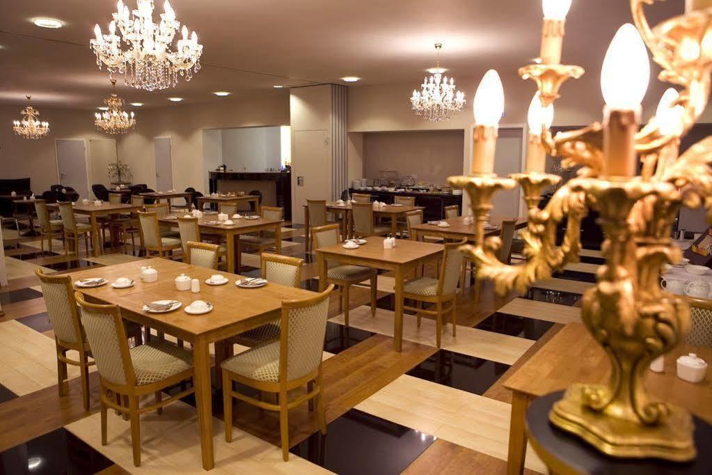 ROSS Hotel Stuttgart Buitenkant foto