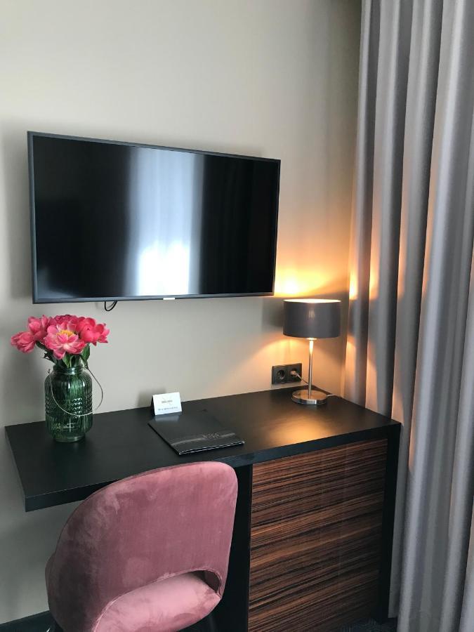 ROSS Hotel Stuttgart Buitenkant foto